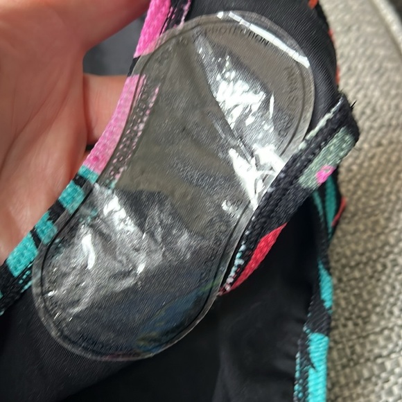 Jessica Simpson Womens Midweight Textured One Piece Swimsuit Palms NWOT - Picture 3 of 5